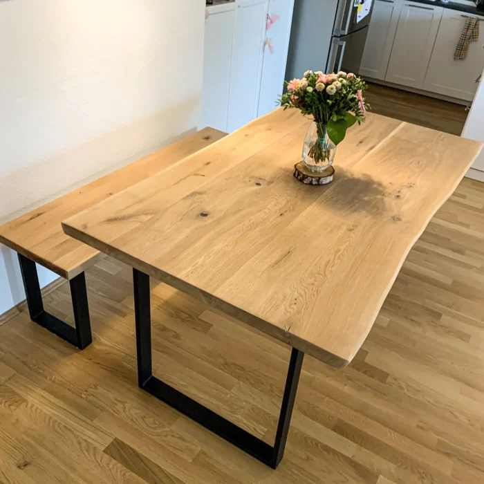 Eiken boomstam tafel met smalle U-Poten - Afbeelding 4