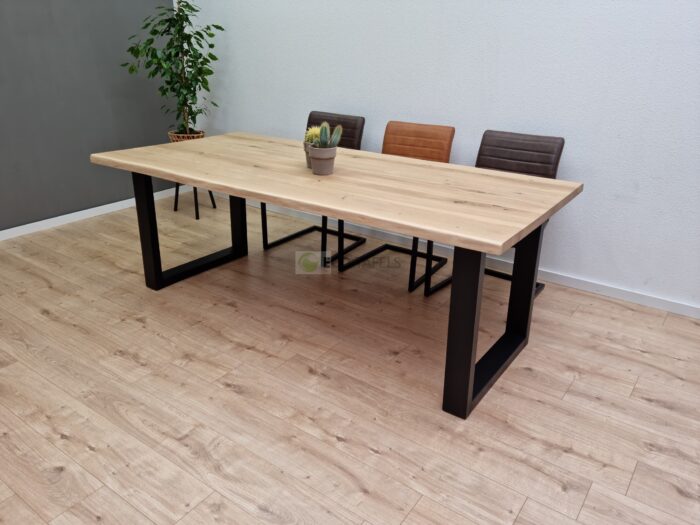 Eiken boomstam tafel met smalle U-Poten - Afbeelding 2