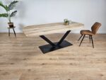 Eiken recht/rond tafel met V-Poot